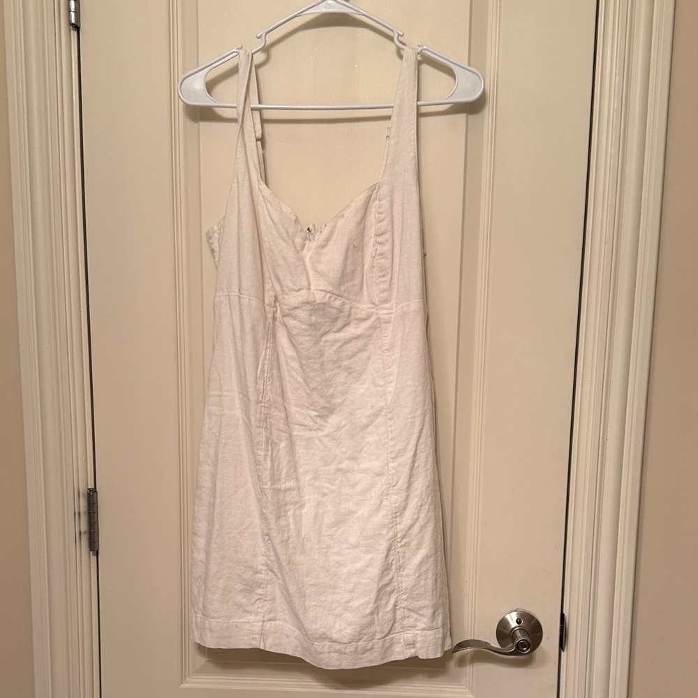 White Sleeveless Linen Dress